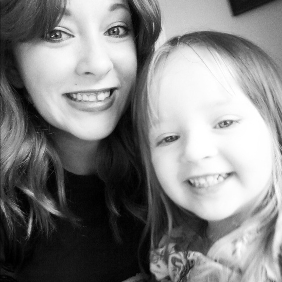 Meet your Posher, Antoinette - Picture 5 of 15